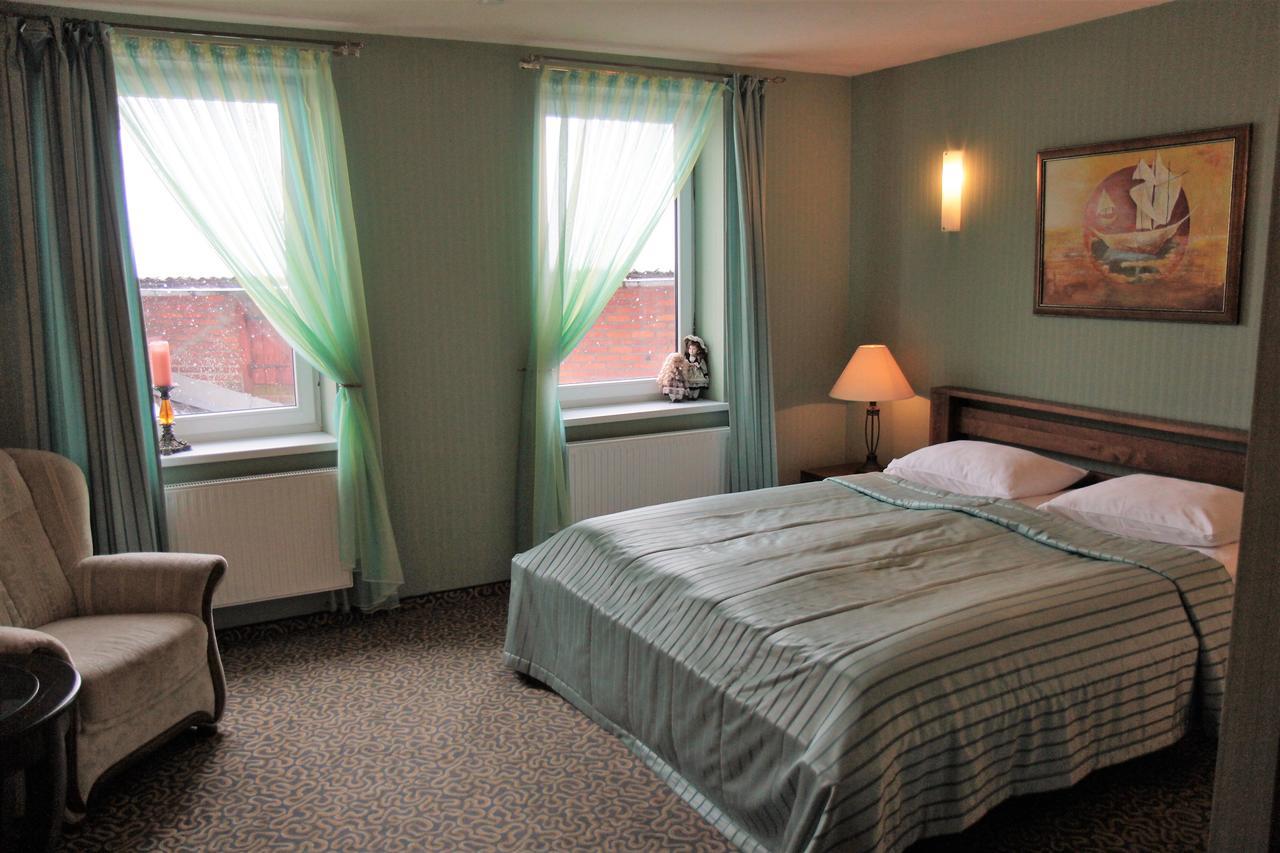 Hotel Sveciu Namai Minge à Priekulė Extérieur photo