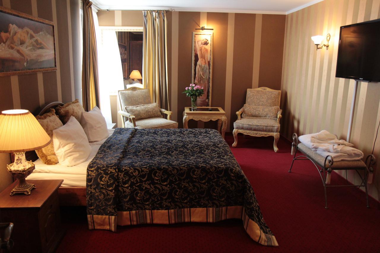 Hotel Sveciu Namai Minge à Priekulė Extérieur photo