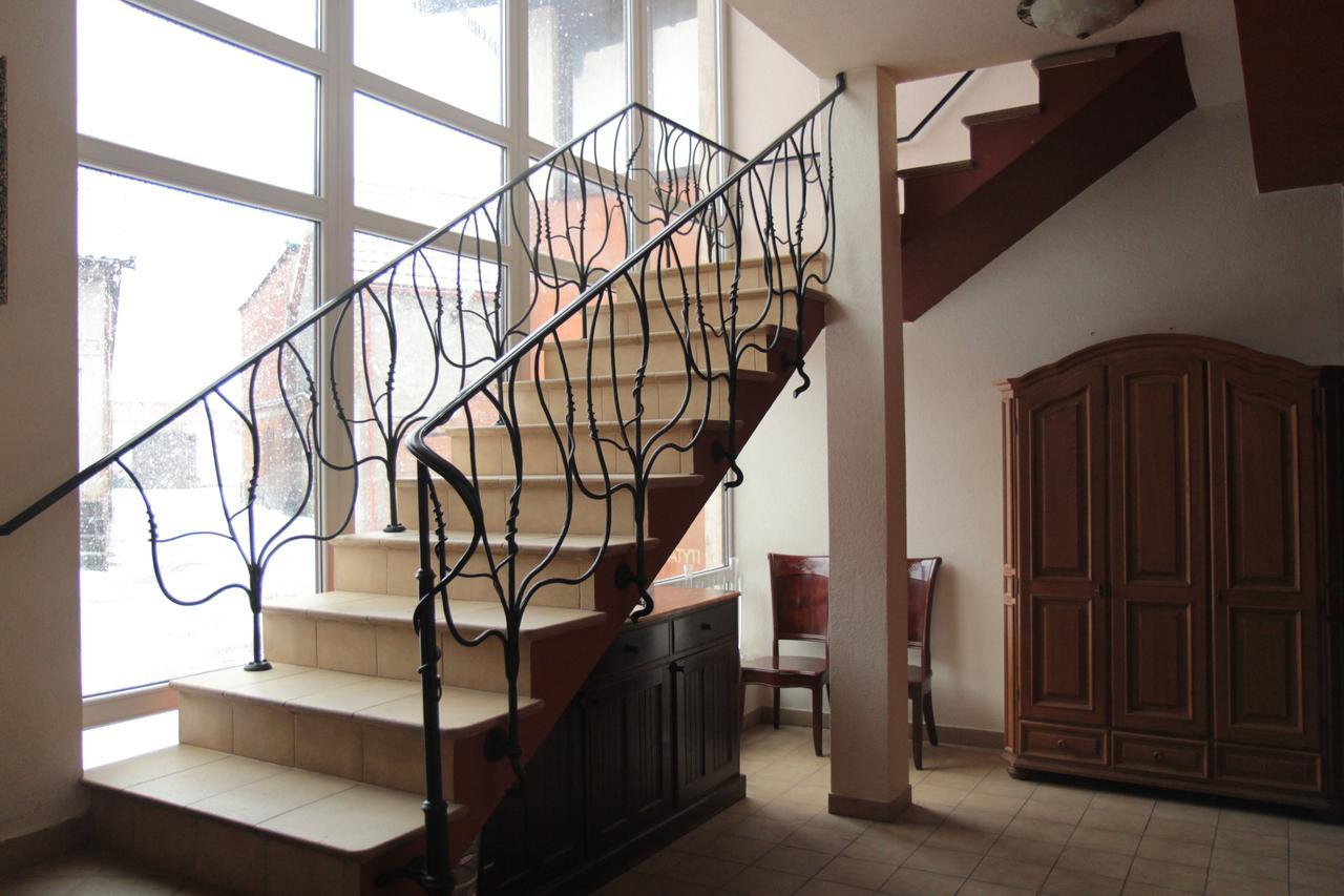 Hotel Sveciu Namai Minge à Priekulė Extérieur photo