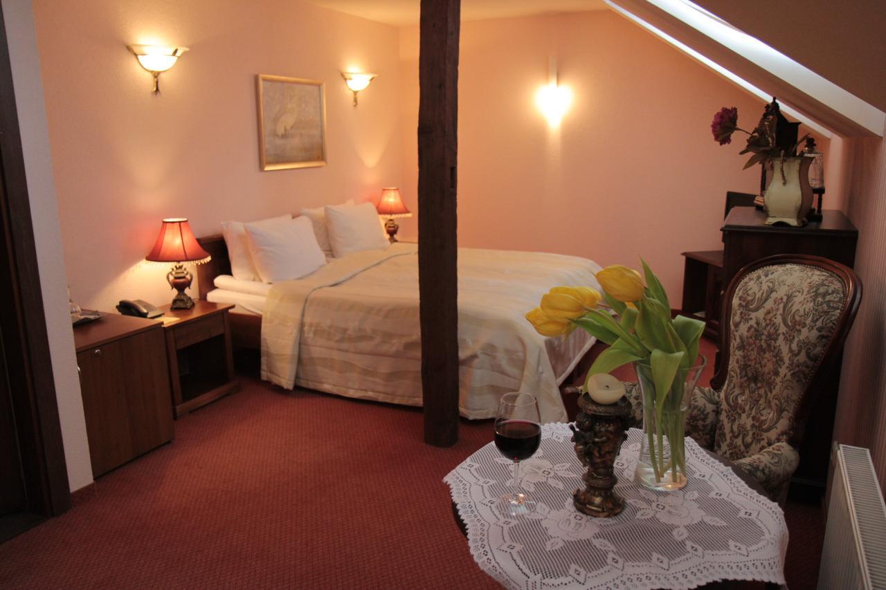 Hotel Sveciu Namai Minge à Priekulė Extérieur photo